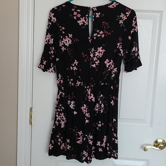 Candie's floral shorts romper - Picture 9 of 11